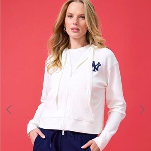 NWT Terez New York Yankees White and Navy Zip-Up Hoodie